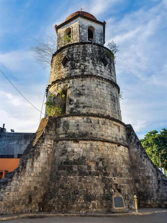 Dino Residences Dumaguete City Экстерьер фото