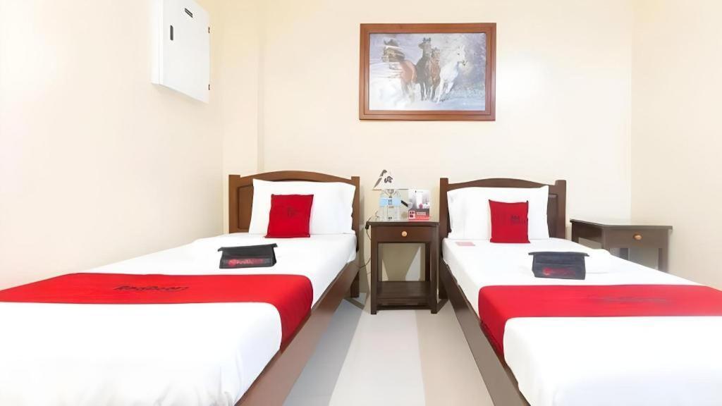 Dino Residences Dumaguete City Экстерьер фото